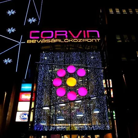 公寓 布达佩斯城市公寓酒店 *